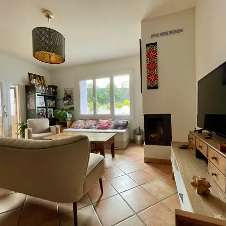 בית נופש Maison Bocage - Lumineuse Avec Jardin קרקסון