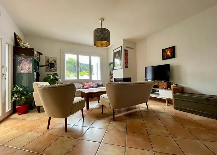 Casa de Férias Maison Bocage - Lumineuse Avec Jardin